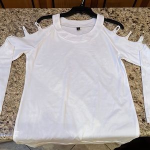 WMNs long sleeve cold shoulder White shirt NEW no tags sz XL